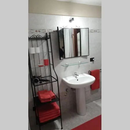 Ad Un Passo Dal Centro Apartment Aosta Exterior photo